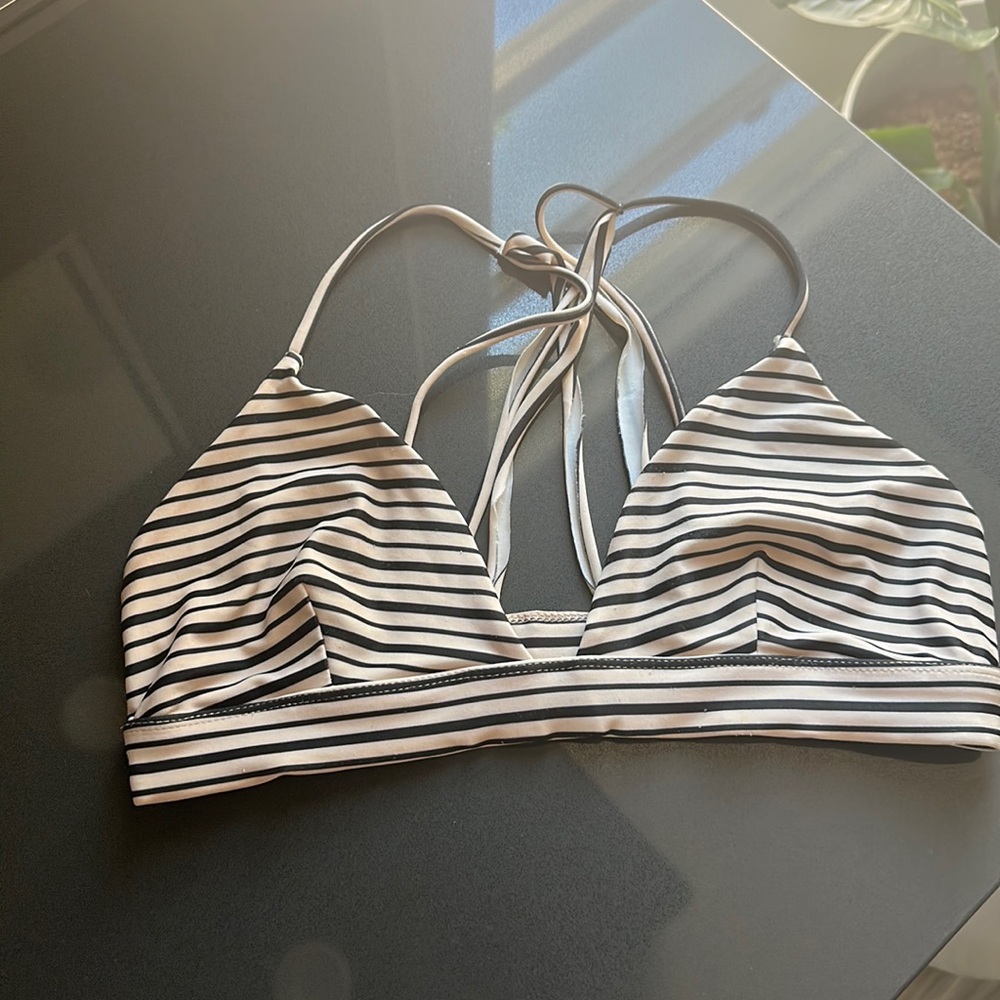 Blue and cream striped acacia top size medium